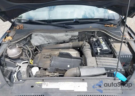 2016 Volkswagen Tiguan R-Line/S/Se/Sel from USA, damaged, VIN WVGBV7AX7GW585158